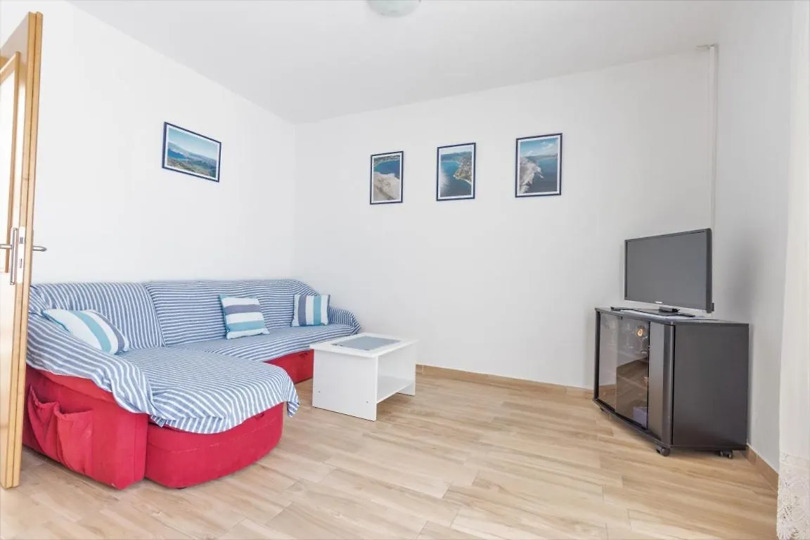 Roko & Lukas Apartments Baska